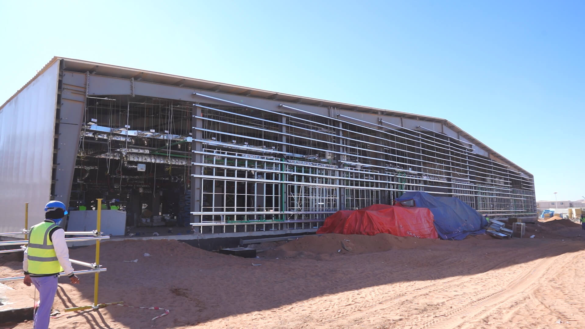 فيلم تبوك.00 02 37 32.Still028